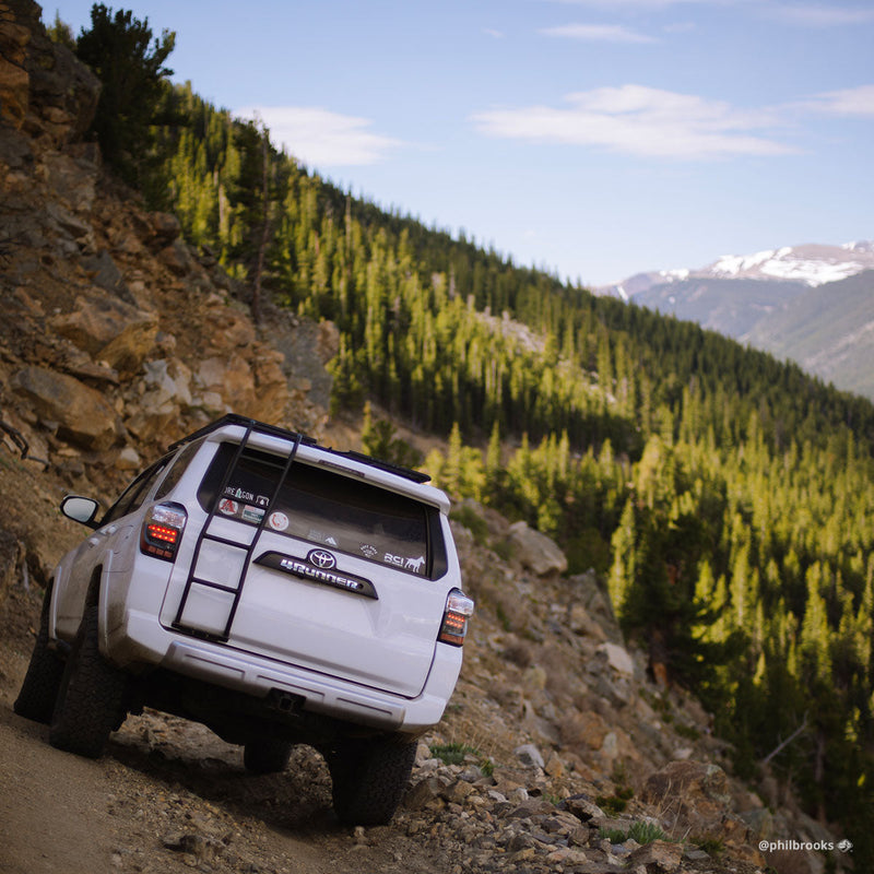 Bajarack Toyota 5th Gen 4Runner Roof Rack - Utility (flat) (sunroof cutout) (2010-2022)